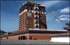 甘南米拉日巴佛楼阁天气 甘南米拉日巴佛楼阁天气