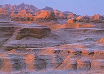 伊犁魔鬼城天气 伊犁魔鬼城天气