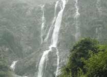 黄山百丈瀑天气 黄山百丈瀑天气
