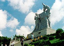 三亚鹿回头山顶公园天气 三亚鹿回头山顶公园天气